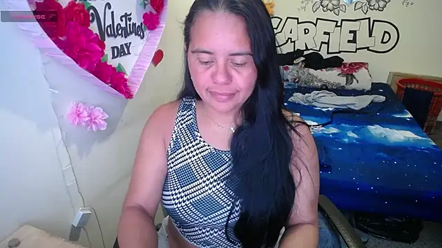 Miss  kendra  online show from May 4, 9:39 pm