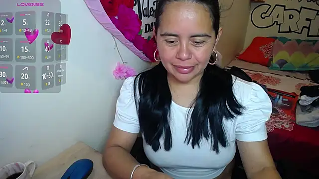 Miss  kendra  online show from March 8, 3:04 pm