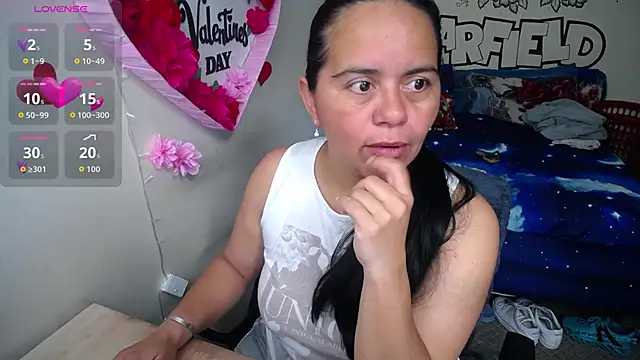 Miss  kendra  online show from March 26, 1:31 pm