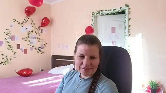 Mirabelle Velvet online show from March 9, 4:49 am