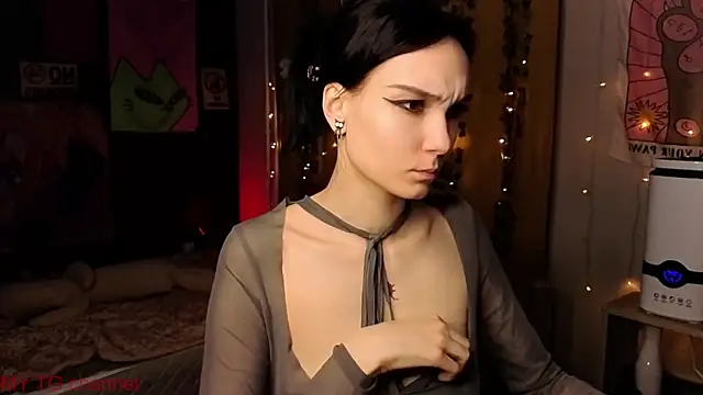 Aurisinst online show from February 6, 8:49 pm