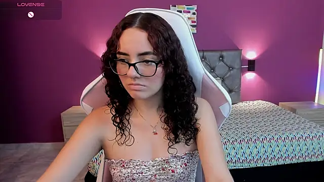Snapshot of Dulcee_Gaby chatting on May 15, 7:56 pm Dulcee Gaby online show from May 15, 7:56 pm