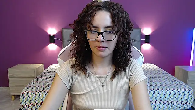 Dulcee Gaby online show from March 20, 11:33 am