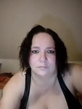Michelle Livia online show from October 21, 5:12 pm