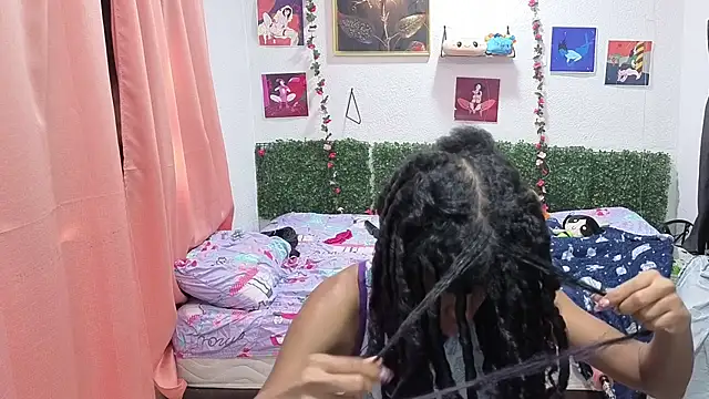 thianahorny online show from July 9, 1:43 pm