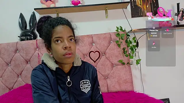 thianahorny online show from March 25, 12:26 pm