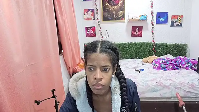 thianahorny online show from June 25, 12:43 pm