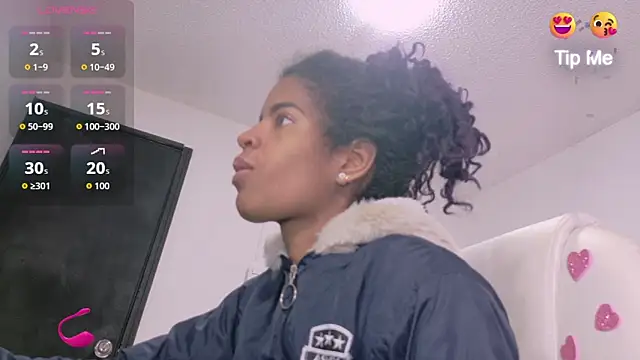 thianahorny online show from March 16, 1:37 pm