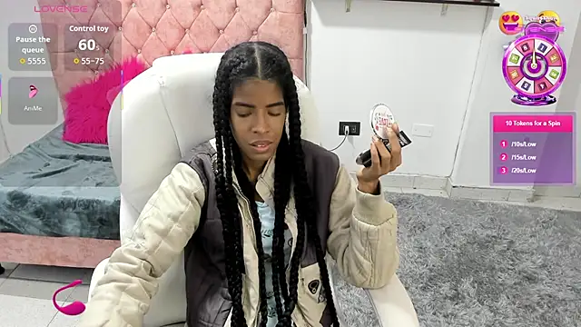 thianahorny online show from November 27, 9:10 am