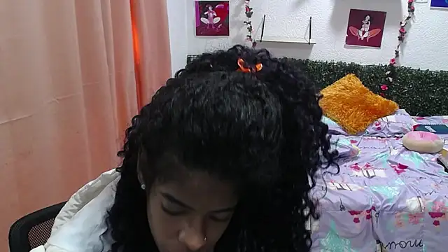 thianahorny online show from May 9, 1:14 pm