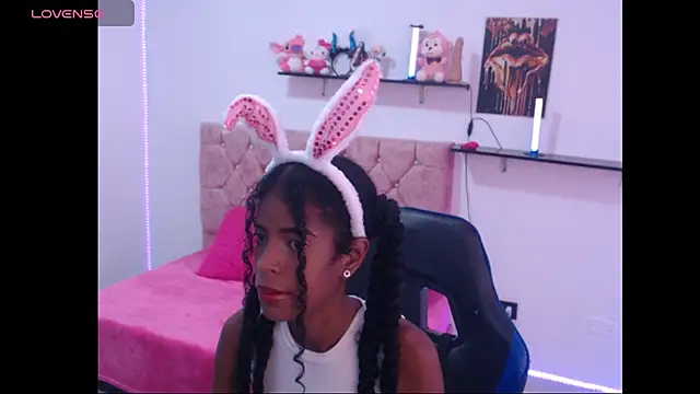 Snapshot of thianahorny chatting on October 16, 12:24 pm thianahorny online show from October 16, 12:24 pm