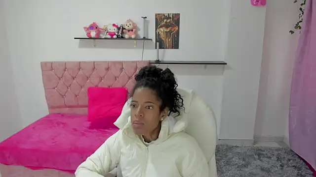 thianahorny online show from January 12, 12:12 pm