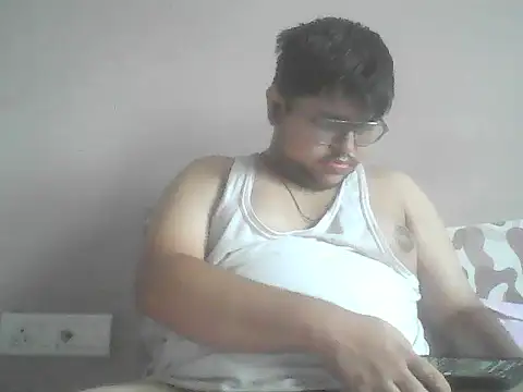 Snapshot of hotboy78624 chatting on June 30, 9:09 am hotboy78624 online show from June 30, 9:09 am