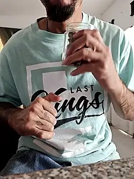 Juicydick420-xxx online show from February 11, 9:58 pm