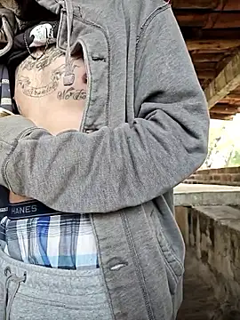 Juicydick420-xxx online show from February 1, 2:04 pm