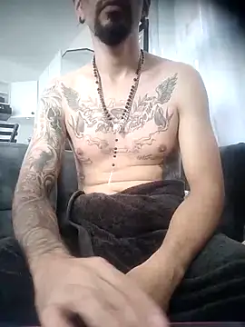 Juicydick420-xxx online show from November 5, 9:40 pm