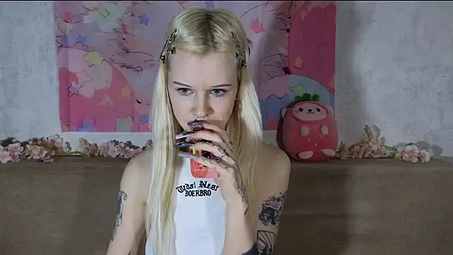 HoneyGold  online show from March 24, 3:28 am