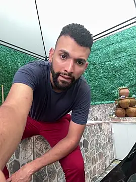 onlymen2025 online show from October 15, 7:44 pm