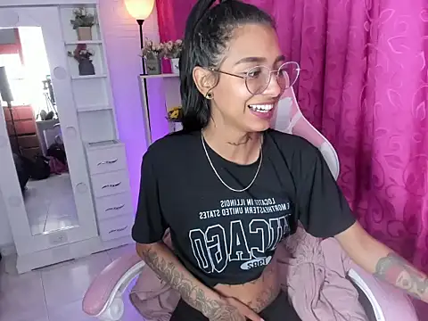 KarlaSlutSkinny   online show from April 15, 7:58 pm