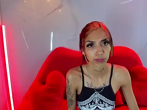 Snapshot of KarlaSlutSkinny__ chatting on October 22, 3:39 am KarlaSlutSkinny online show from October 22, 3:39 am