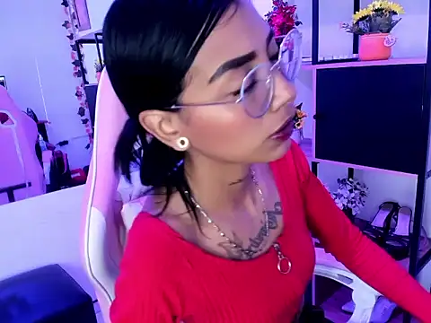 Snapshot of KarlaSlutSkinny__ chatting on February 13, 8:53 pm KarlaSlutSkinny online show from February 13, 8:53 pm