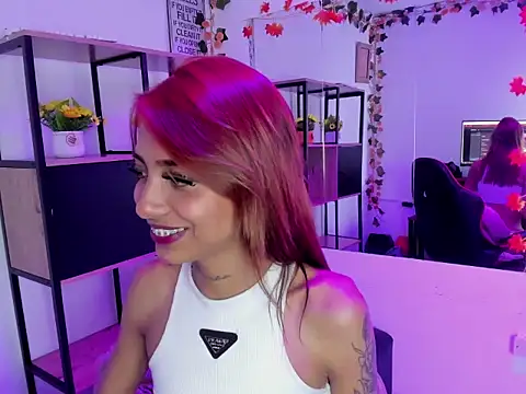 Snapshot of KarlaSlutSkinny__ chatting on November 27, 2:34 am KarlaSlutSkinny online show from November 27, 2:34 am