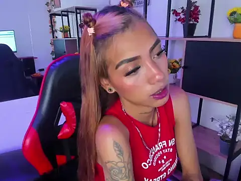 Snapshot of KarlaSlutSkinny__ chatting on January 9, 3:35 am KarlaSlutSkinny online show from January 9, 3:35 am