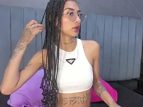 KarlaSlutSkinny   online show from May 22, 9:13 pm