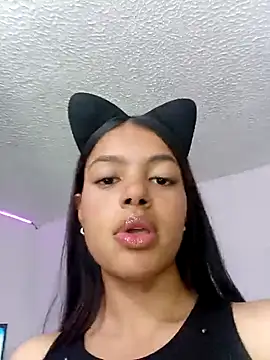 MeganHillss online show from November 5, 5:10 am