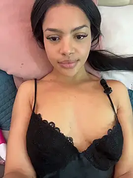 Snapshot of MeganHillss chatting on February 26, 2:17 pm MeganHillss online show from February 26, 2:17 pm