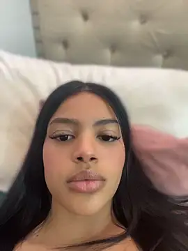 MeganHillss online show from June 9, 8:21 pm
