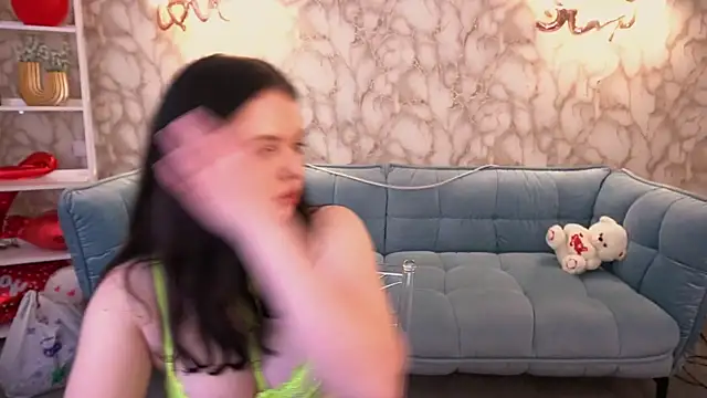 SnowWhiti online show from February 20, 8:22 pm