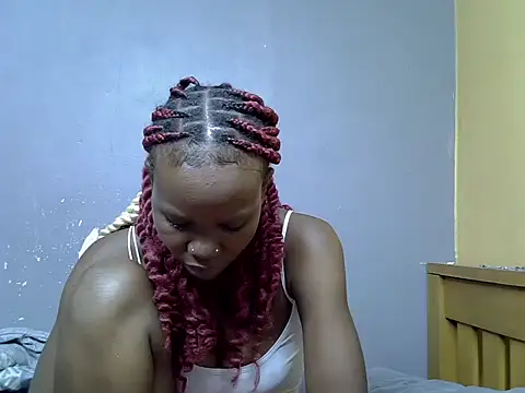 Snapshot of Sexy_petite_ebony chatting on October 18, 7:49 pm Sexy petite ebony online show from October 18, 7:49 pm