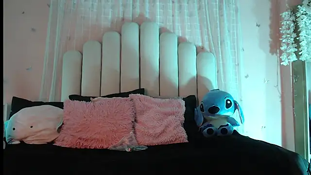 SweetRenata  online show from February 3, 11:26 am