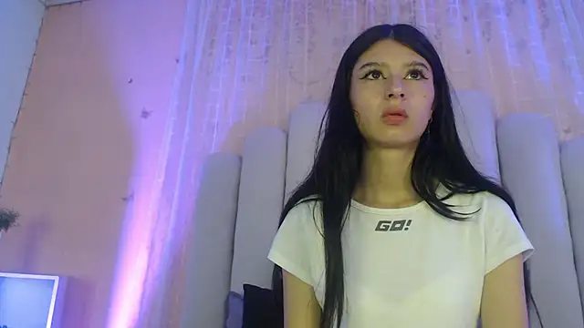 SweetRenata  online show from December 20, 11:24 am