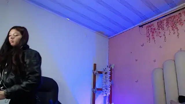 SweetRenata  online show from October 26, 11:21 am