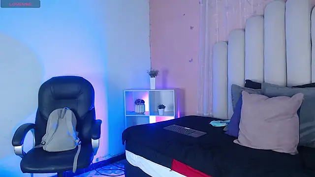 SweetRenata  online show from January 17, 11:25 am