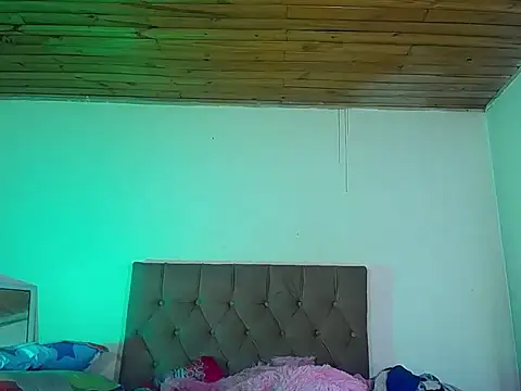 VeryHotGill online show from November 9, 12:36 am