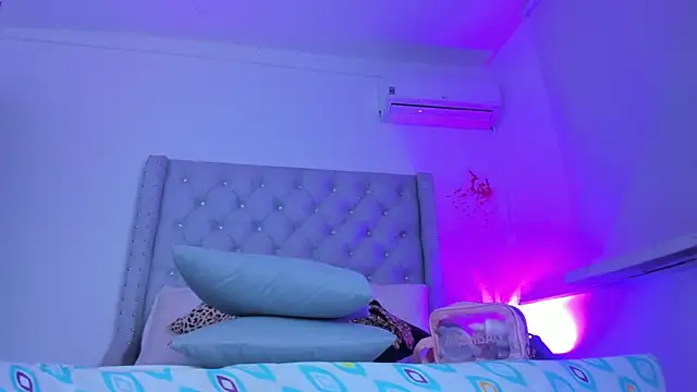 ChocoBunny1 online show from November 18, 4:16 am