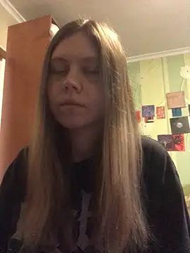 LunaVirelle online show from November 13, 1:26 pm