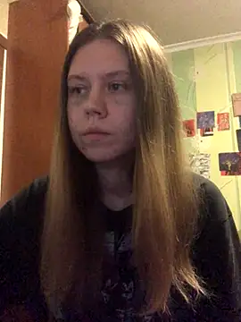 Snapshot of LunaVirelle chatting on October 13, 6:20 pm LunaVirelle online show from October 13, 6:20 pm