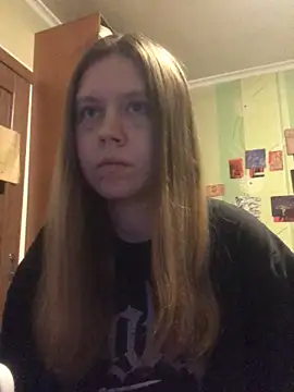 LunaVirelle online show from November 9, 4:11 pm