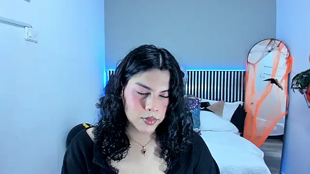 Snapshot of Little_Alli chatting on October 30, 9:11 pm Little Alli online show from October 30, 9:11 pm