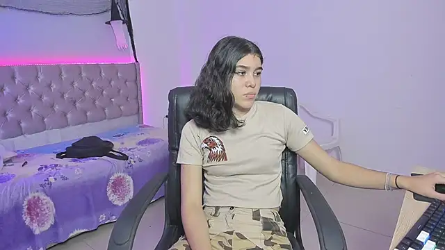 beiby glow online show from November 4, 2:10 pm