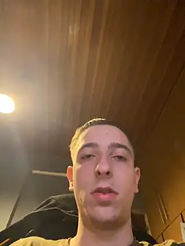 Snapshot of Asimako chatting on October 11, 5:41 am Asimako online show from October 11, 5:41 am