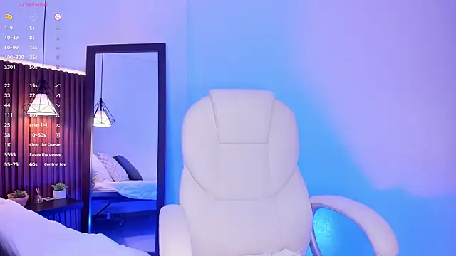 evelyn samantha online show from October 18, 2:24 am