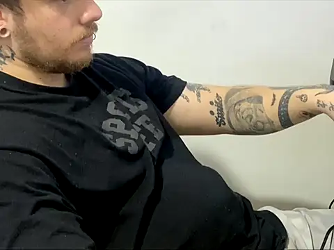 Skol 100802 online show from February 17, 7:33 pm