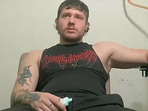 Snapshot of Skol_100802 chatting on November 12, 4:22 pm Skol 100802 online show from November 12, 4:22 pm