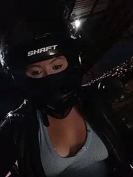 Snapshot of Scarlet_Aura chatting on November 5, 11:08 pm Scarlet Aura online show from November 5, 11:08 pm