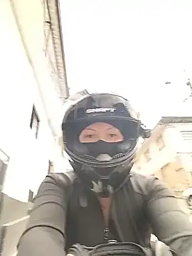 Snapshot of Scarlet_Aura chatting on October 24, 5:23 pm Scarlet Aura online show from October 24, 5:23 pm